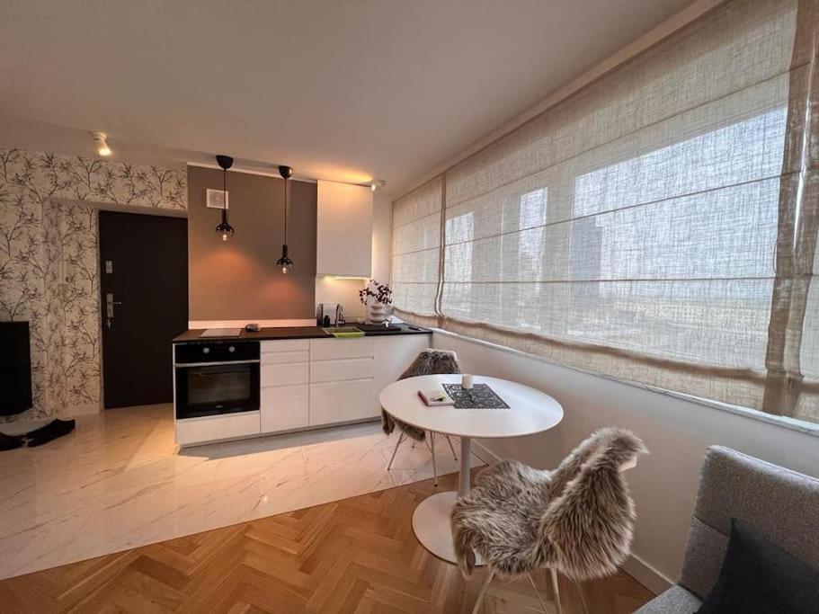 Panorama At Sky Apartment