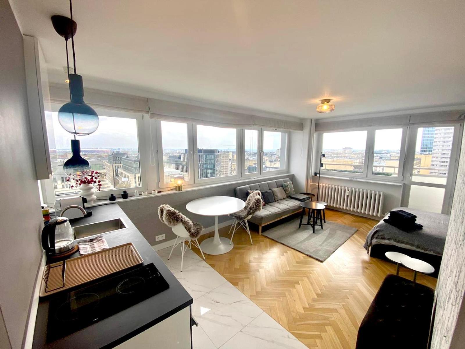 Panorama At Sky Apartment
